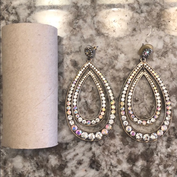 Gorgeous rhinestone earrings - Picture 3 of 3